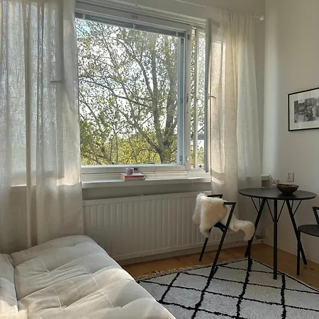 Cozy In Prime Location Apartament *